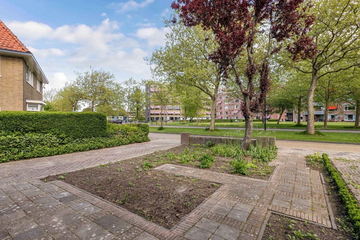 Foto 9 van Hertog van Saxenlaan 35