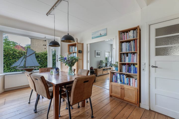 Foto 25 van Hertog van Saxenlaan 35