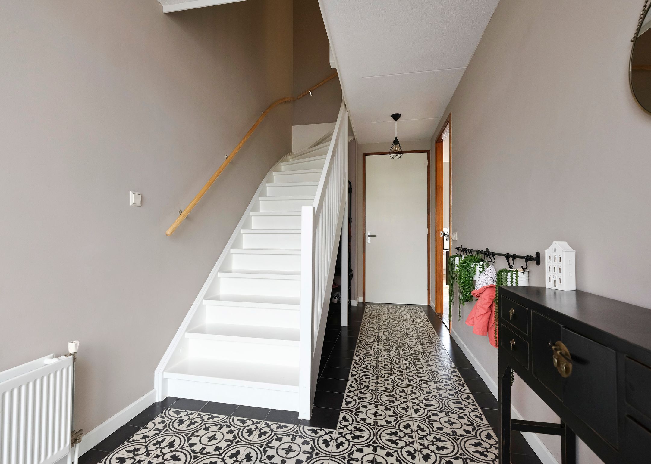 Photo 3 of Weegbree 35