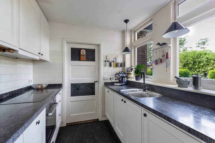 Foto 29 van Hertog van Saxenlaan 35