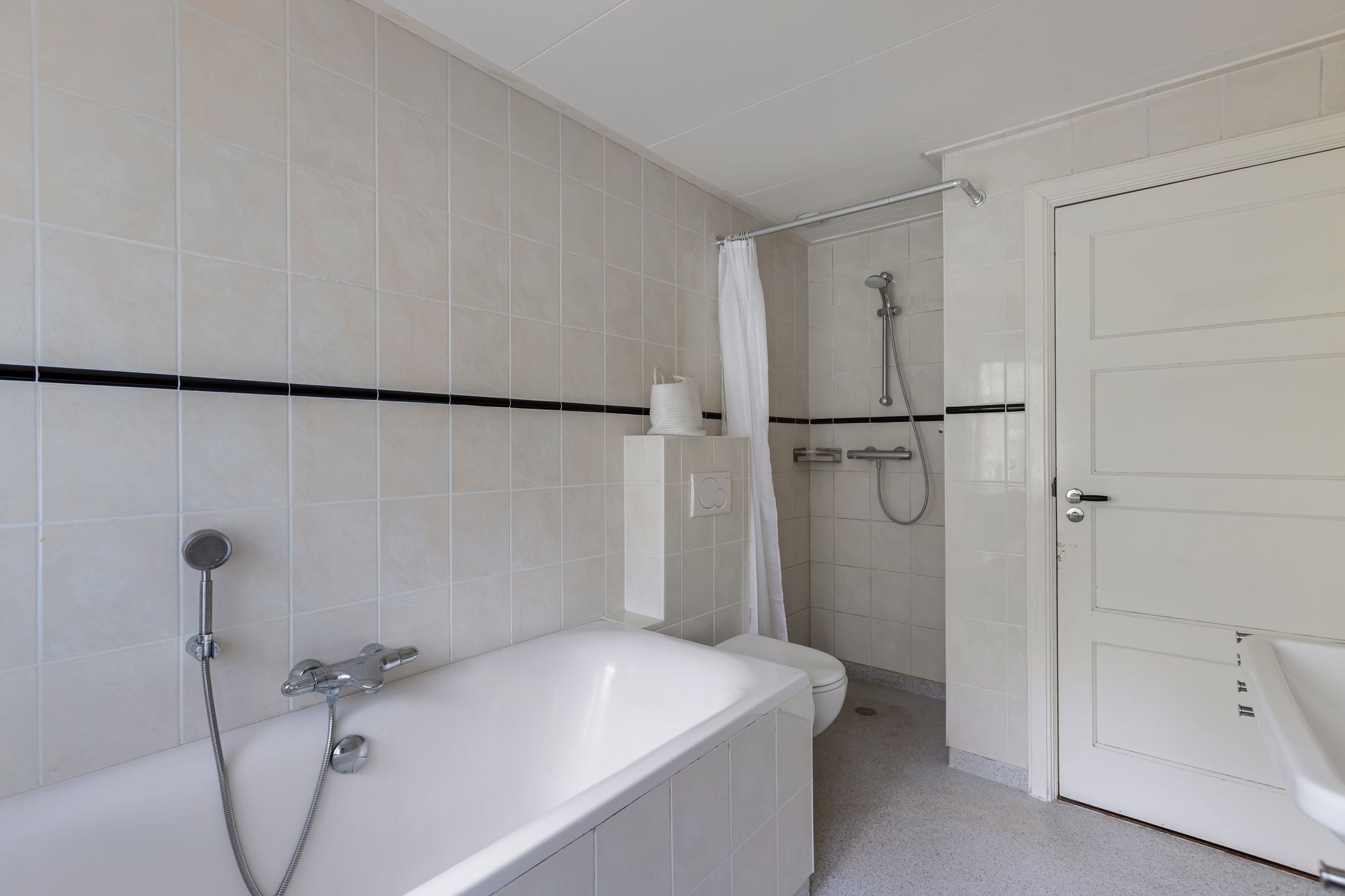 Foto 39 van Hertog van Saxenlaan 35