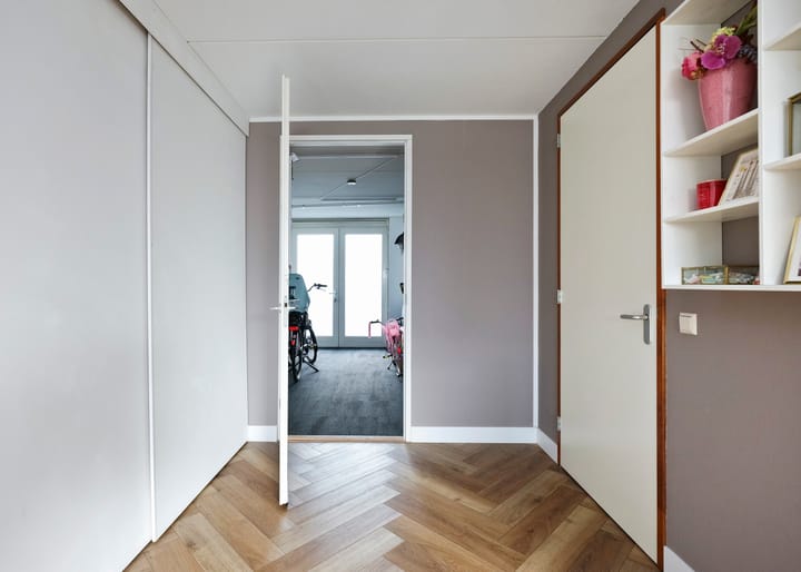 Foto 33 van Weegbree 35