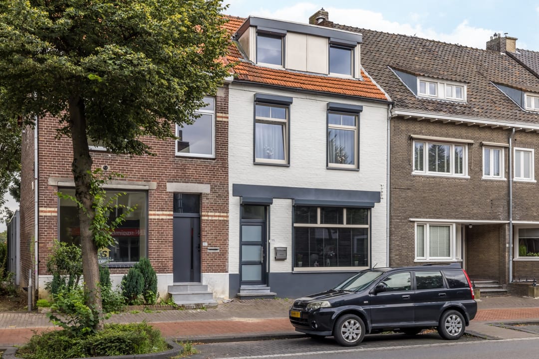 Foto 1 van Rijksweg Zuid 105
