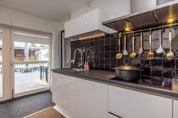 Foto 22 van Rijksweg Zuid 105