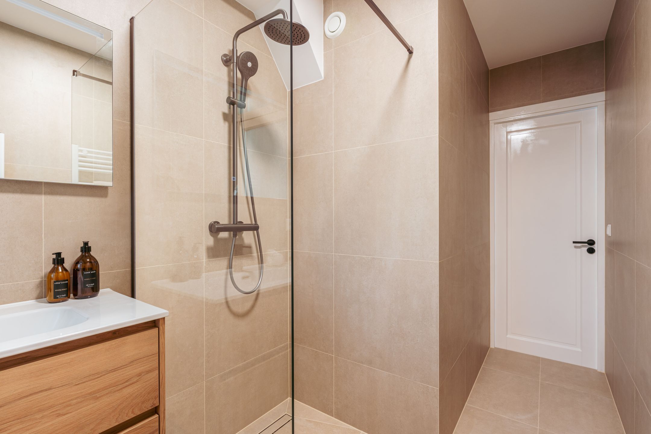 Foto 24 van William Boothlaan 240