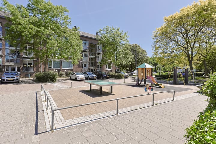 Foto 4 van Charlotte de Bourbonstraat 6