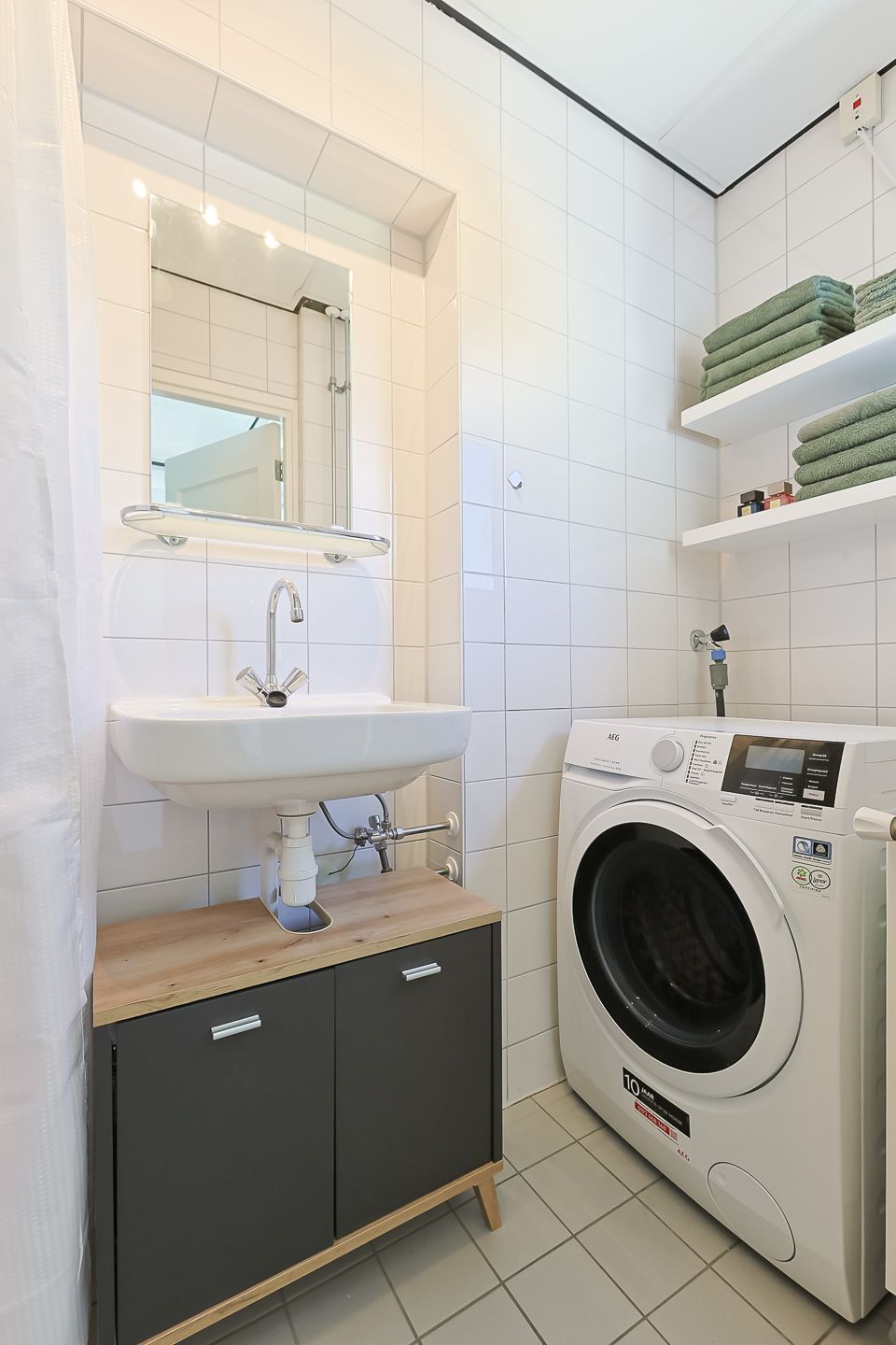 Foto 22 van Charlotte de Bourbonstraat 6