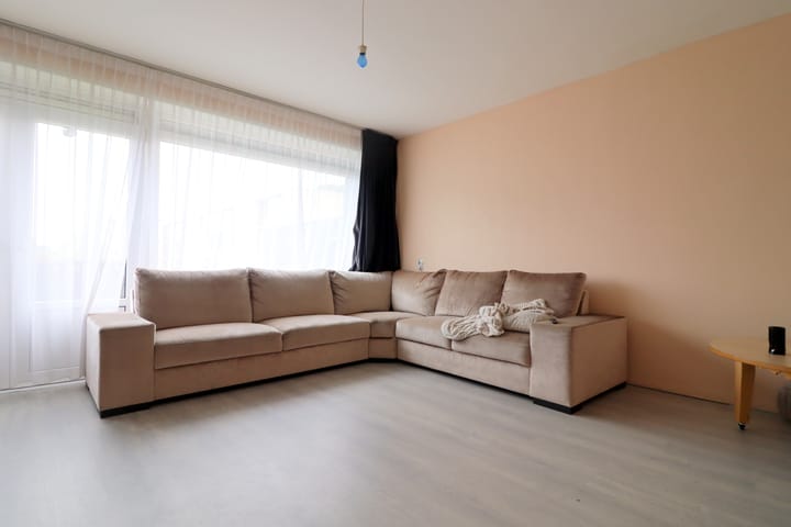 Photo 3 of Van Heuven Goedhartlaan 93