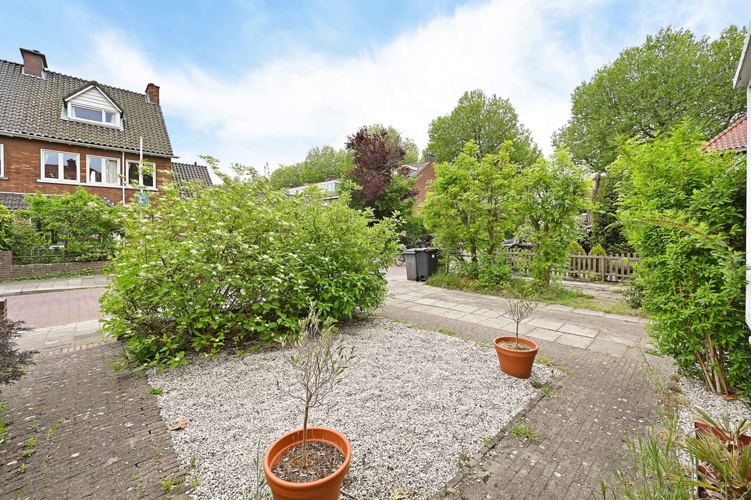 Photo 41 of Essesteijnstraat 1