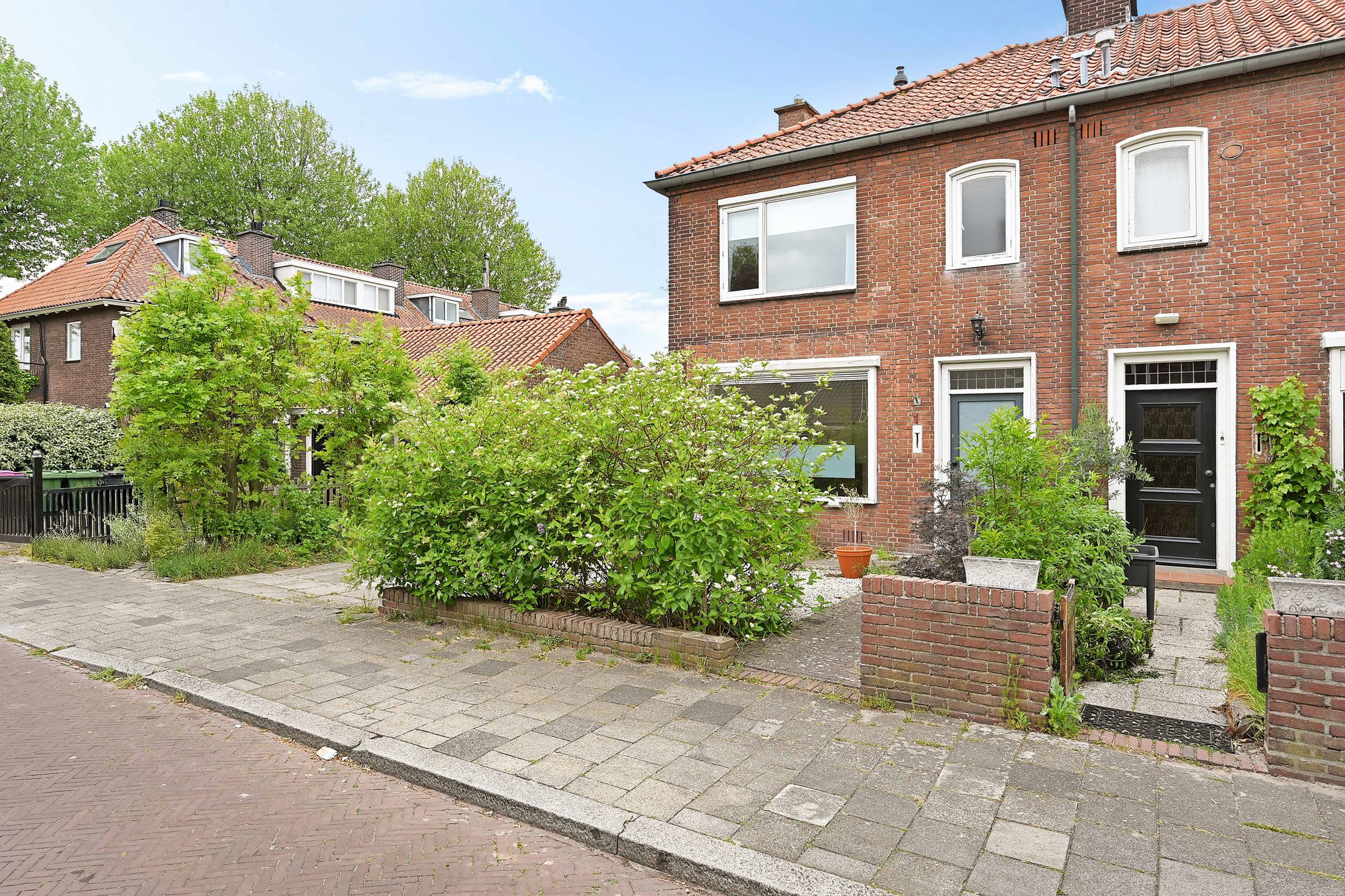 Photo 42 of Essesteijnstraat 1