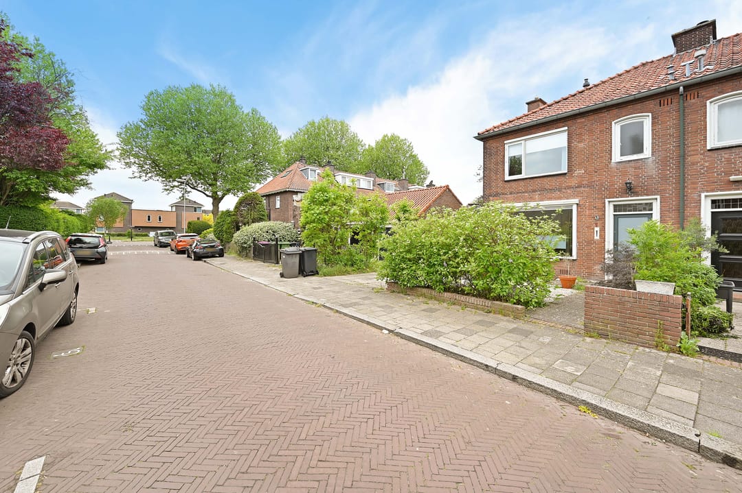 Photo 43 of Essesteijnstraat 1