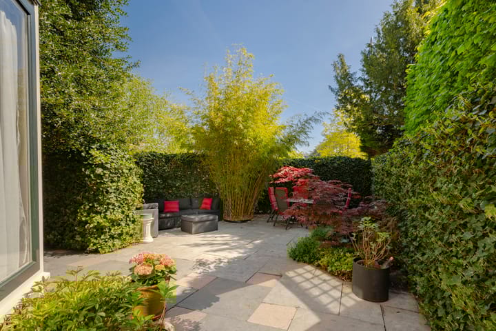 Photo 4 of Westerhoutstraat 1