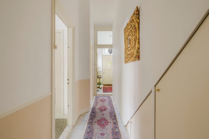 Photo 9 of Westerhoutstraat 1