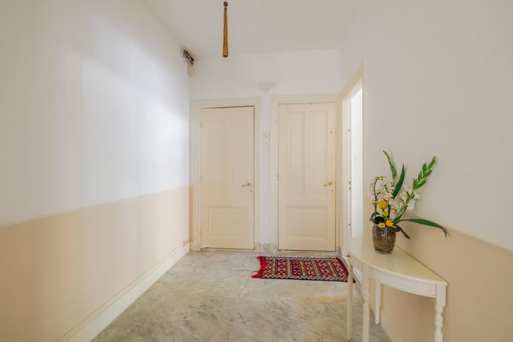 Photo 10 of Westerhoutstraat 1