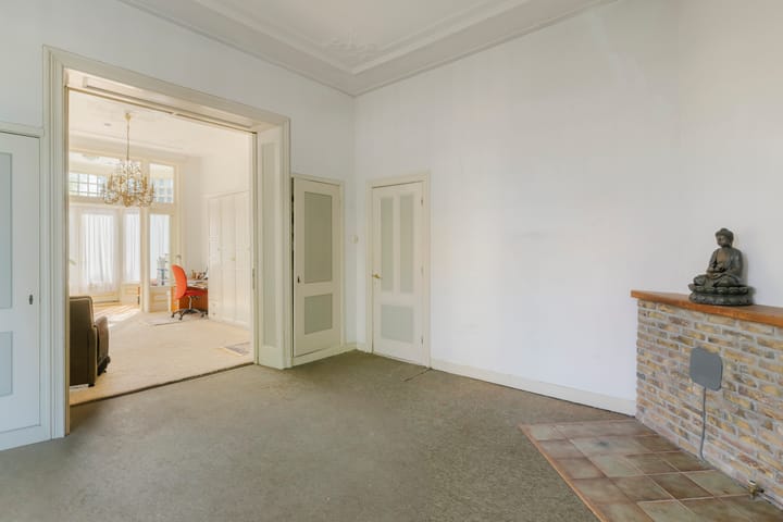 Photo 20 of Westerhoutstraat 1