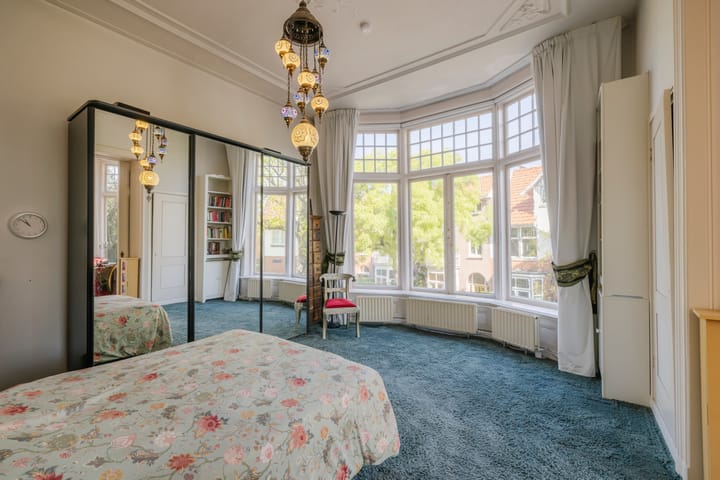 Photo 37 of Westerhoutstraat 1