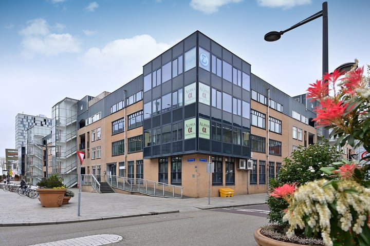 Flevostraat 8-10, Almere