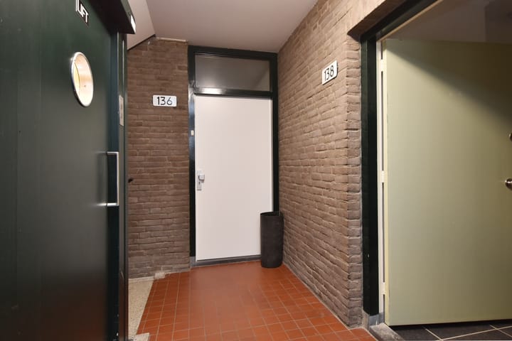 Foto 10 van Van Neckstraat 138