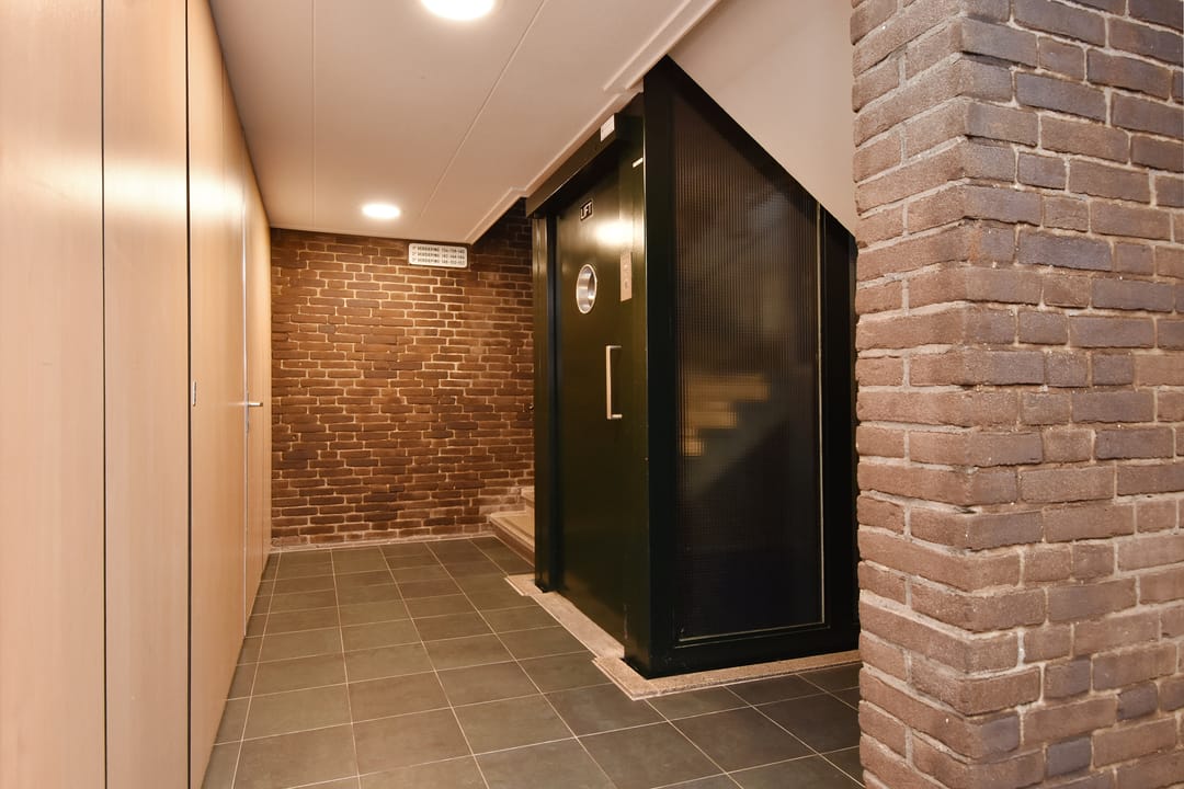 Foto 11 van Van Neckstraat 138