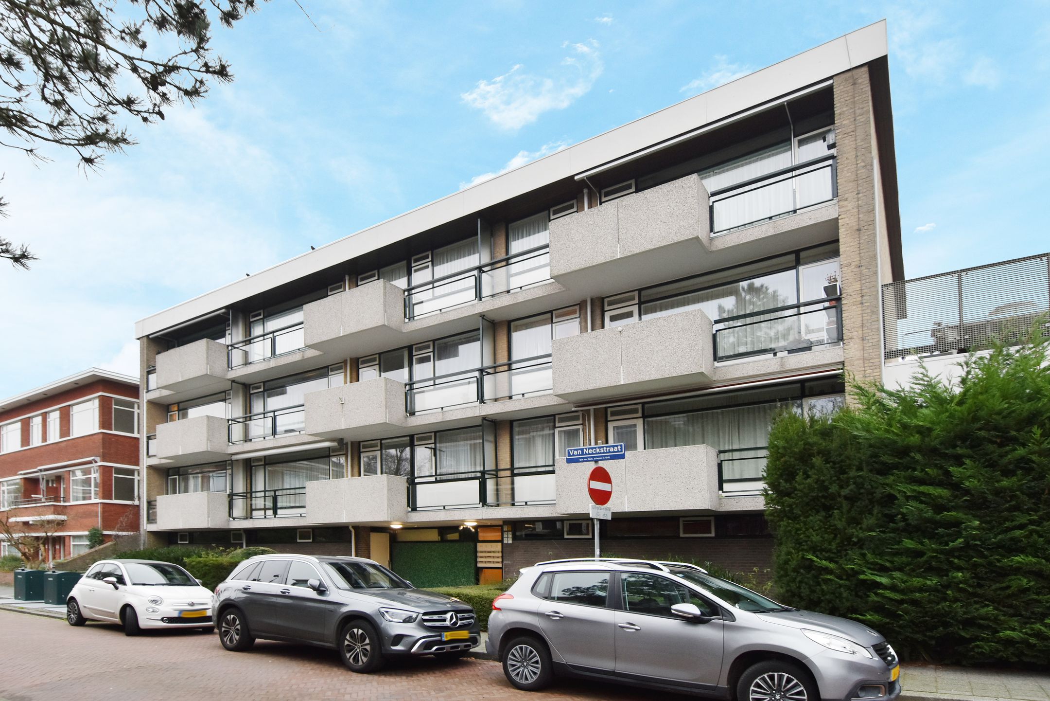 Foto 12 van Van Neckstraat 138