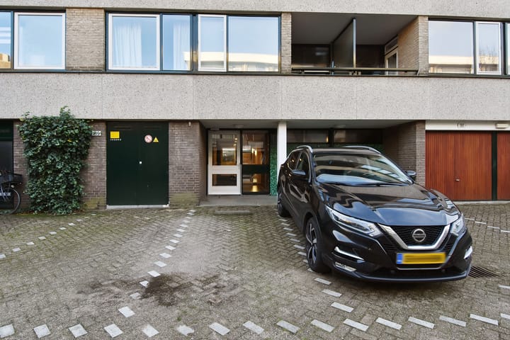 Foto 14 van Van Neckstraat 138