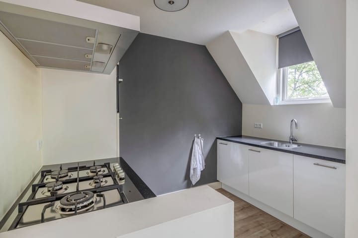 Photo 27 of Rodenrijselaan 9-A03