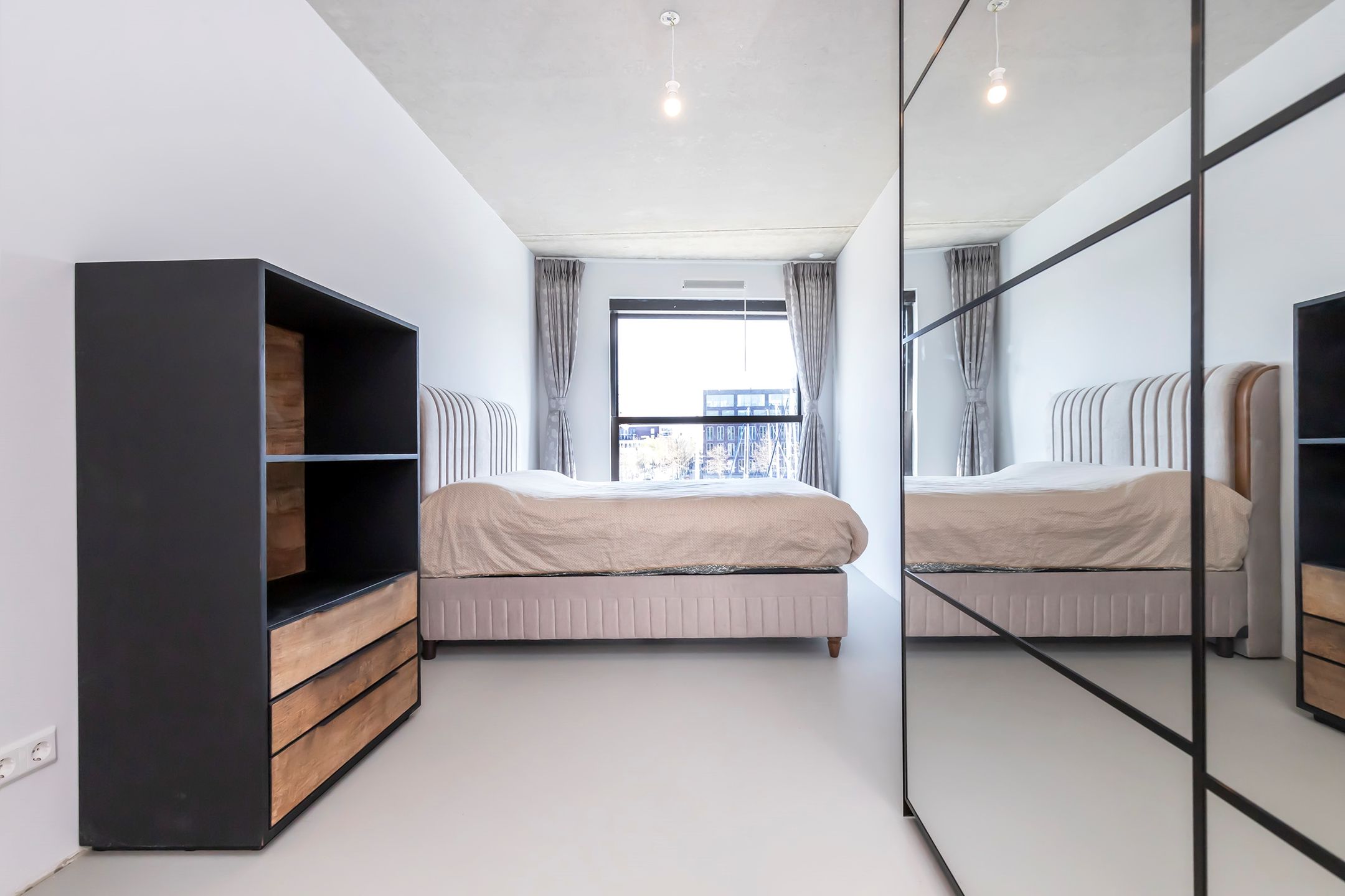 Foto 15 van Krijn Taconiskade 217