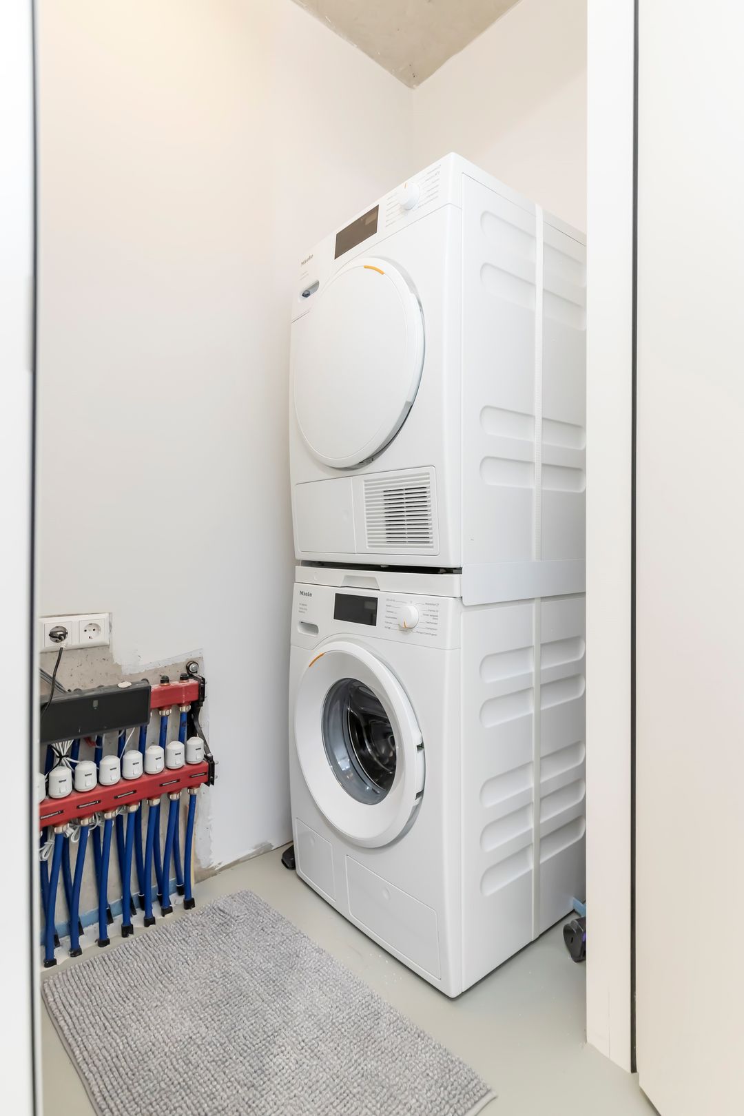 Foto 28 van Krijn Taconiskade 217