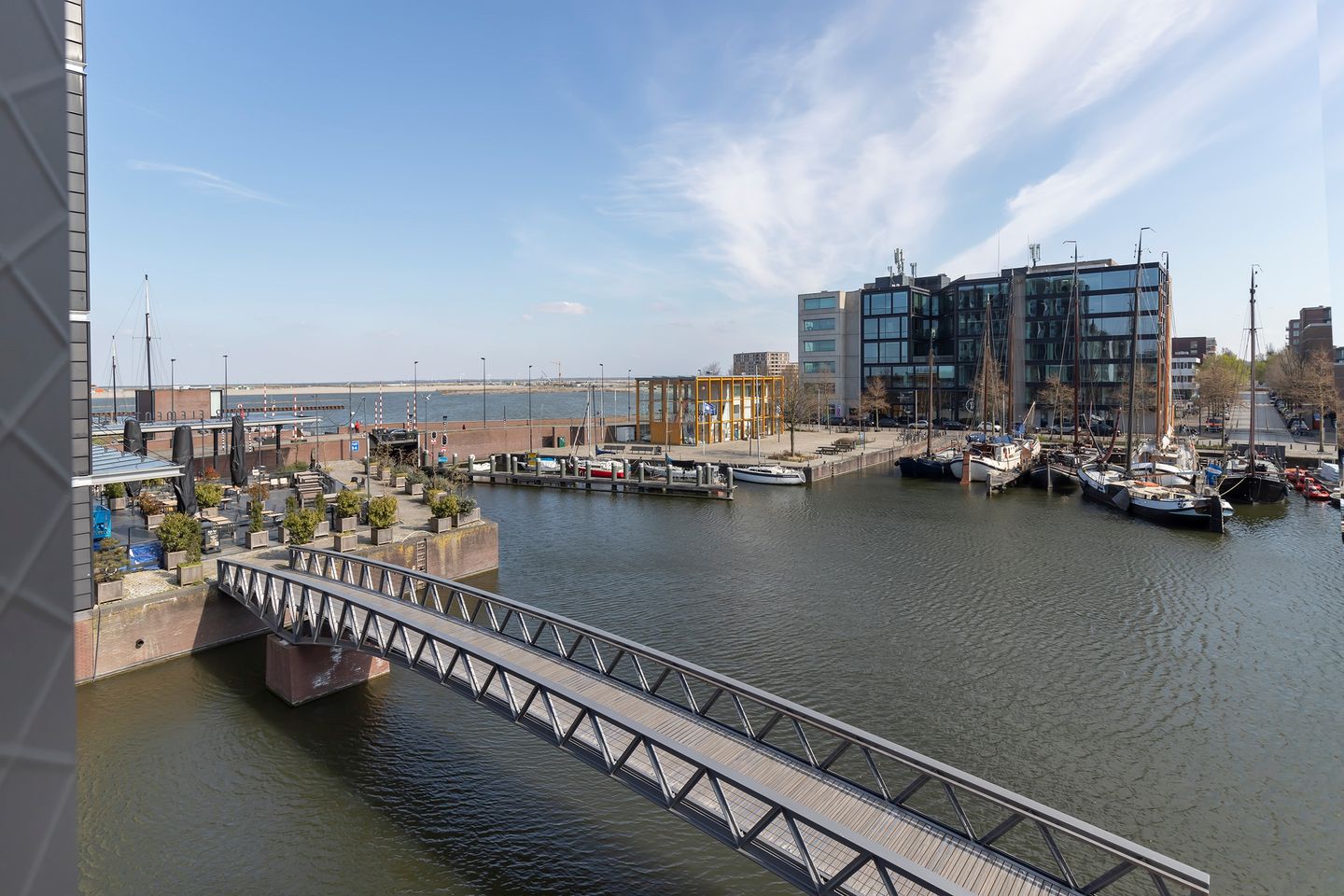 Foto 35 van Krijn Taconiskade 217