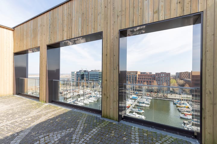 Foto 49 van Krijn Taconiskade 217