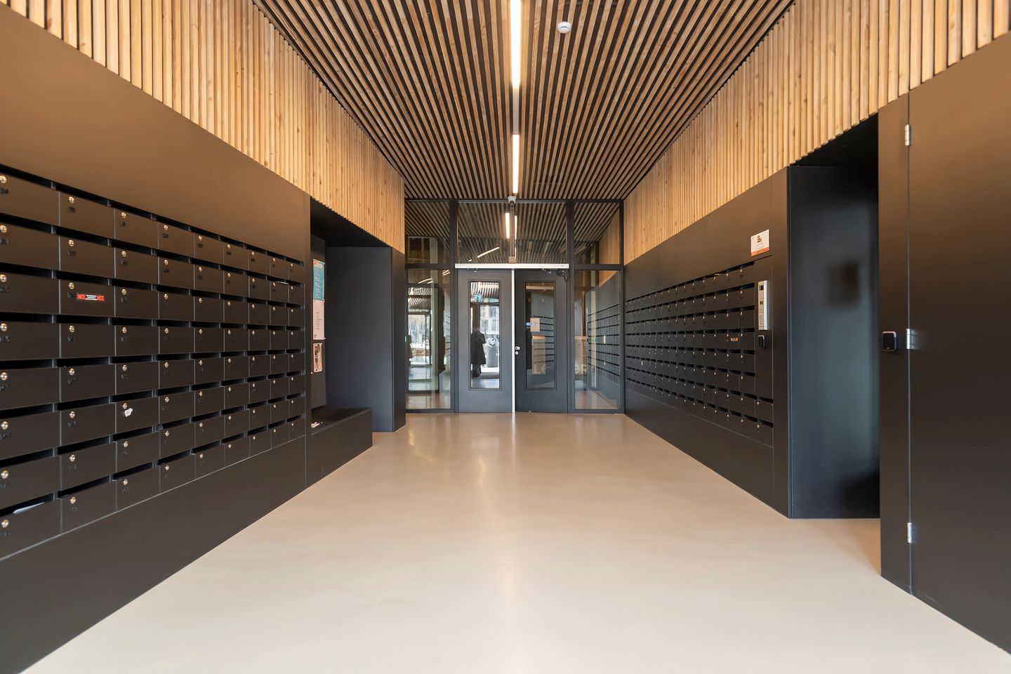 Foto 64 van Krijn Taconiskade 217