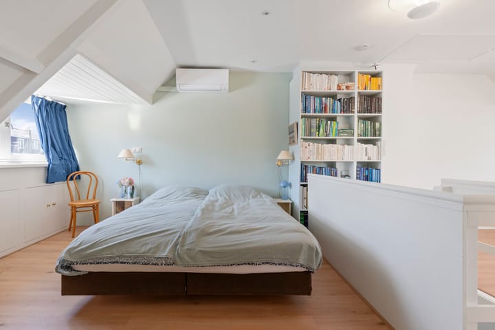 Foto 39 van Burgemeester Sandbergstraat 24