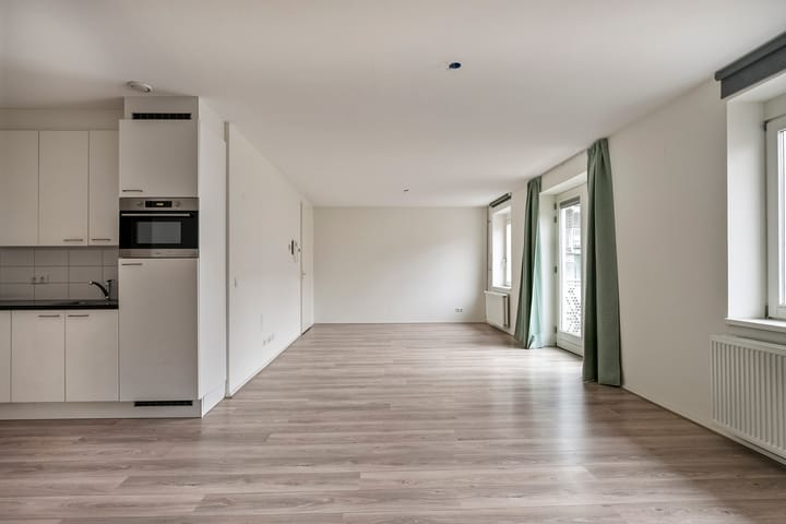 Photo 11 of Polderplein 133