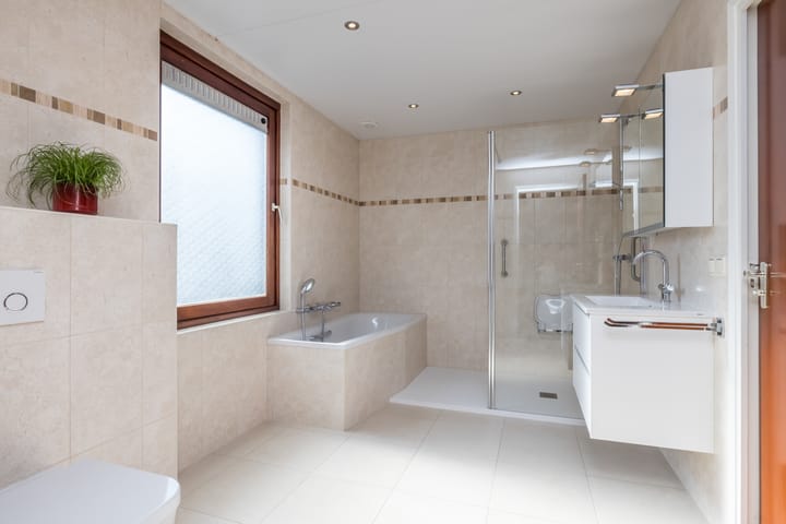 Foto 27 van Valkenburgerstraat 68