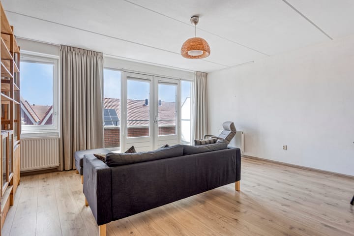 Foto 2 van B.G.J. Berntzenstraat 59