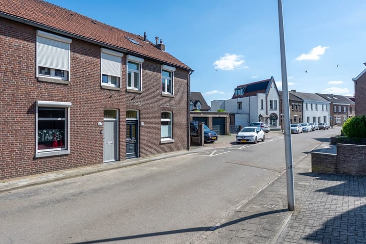 Foto 4 van Schoolstraat 64