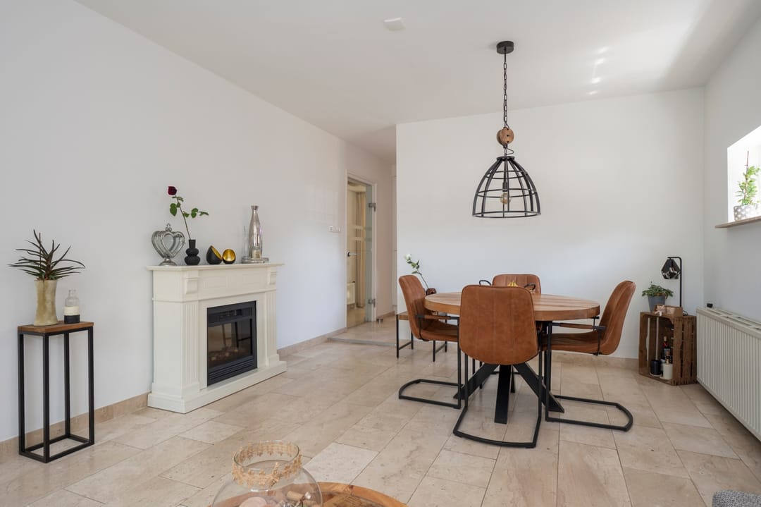 Foto 11 van Schoolstraat 64