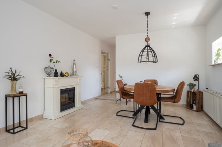 Foto 11 van Schoolstraat 64