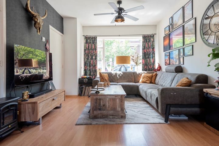 Photo 3 of Bijdorpstraat 12