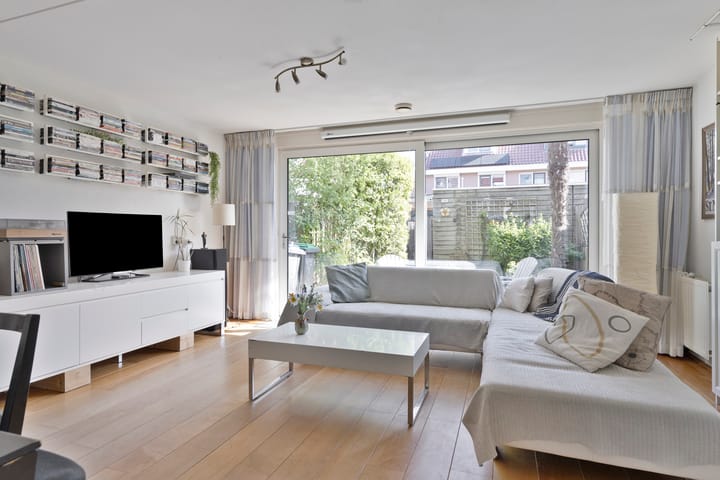 Foto 2 van Riedermeet 74