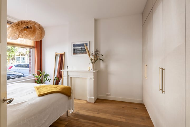 Photo 13 of Eerste Helmersstraat 315-H