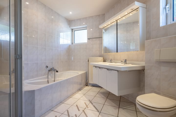 Foto 15 van Nederhuizinge 24