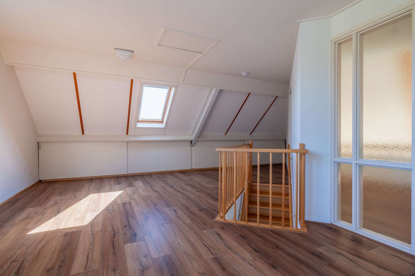 Foto 19 van Nederhuizinge 24