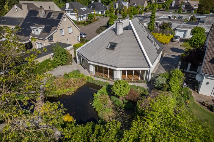 Foto 27 van Nederhuizinge 24