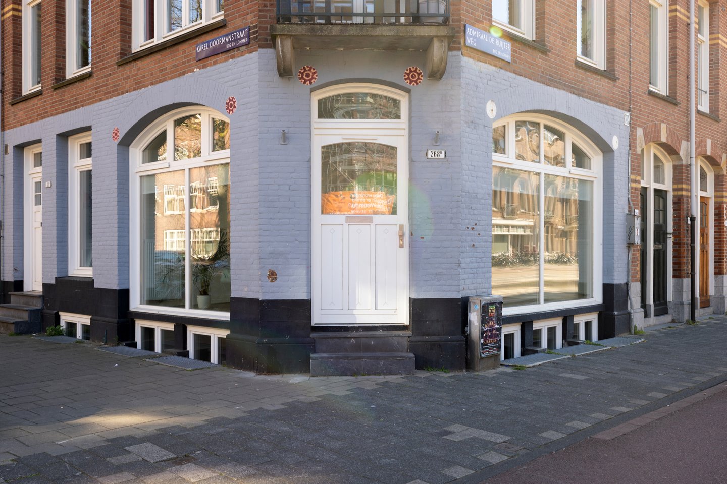 View photo 2 of Admiraal De Ruijterweg 268-H