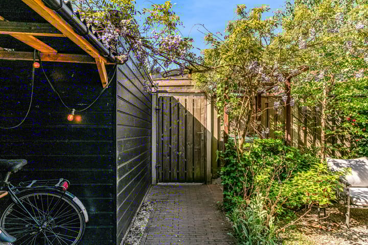 Foto 35 van Van Baerlestraat 8