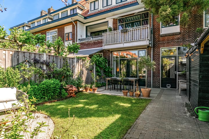 Foto 36 van Van Baerlestraat 8