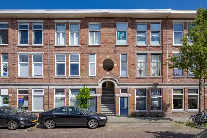 Foto 1 van De Genestetstraat 40