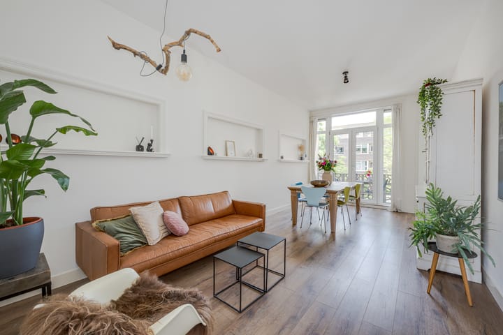 Foto 12 van De Genestetstraat 40