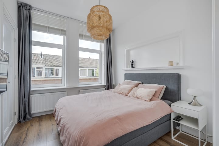 Foto 28 van De Genestetstraat 40